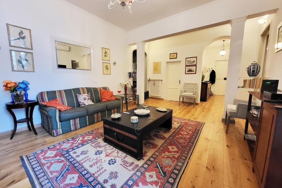 Cozy Flat With A View From Palazzo Medici Soderini Apartment