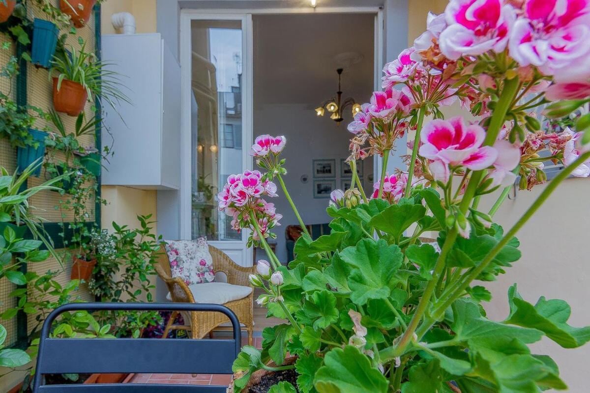 Cozy Flat With A View From Palazzo Medici Soderini Apartment *
